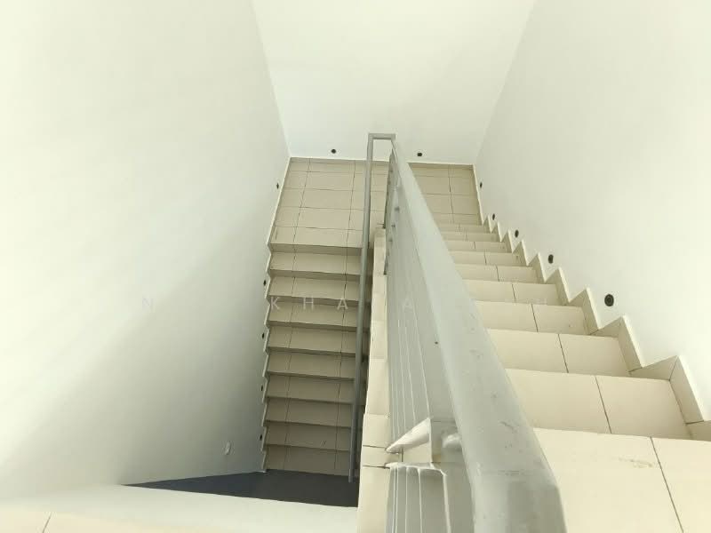 Semi-Detached House for Sale in Canary Garden (Klang) - Nor Khafadzah - Corridor - PropertyGuru.com.my