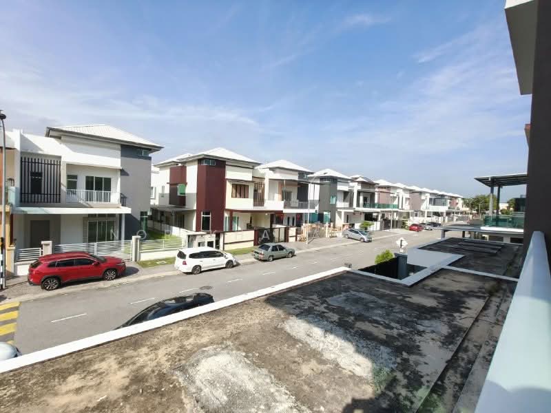 Semi-Detached House for Sale in Canary Garden (Klang) - Nor Khafadzah - Exterior - PropertyGuru.com.my