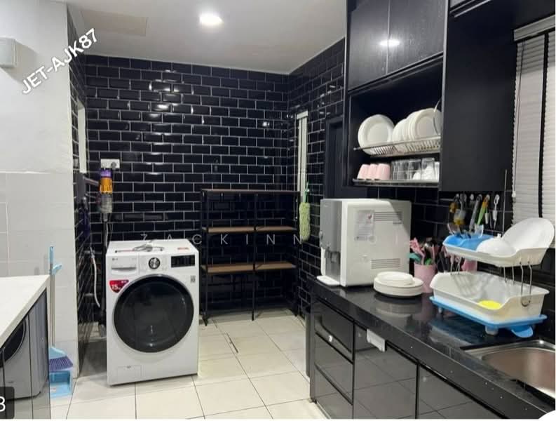 2-storey Terraced House for Sale in Alam Nusantara (Setia Alam) - Zackinn Hoi - Kitchen - PropertyGuru.com.my