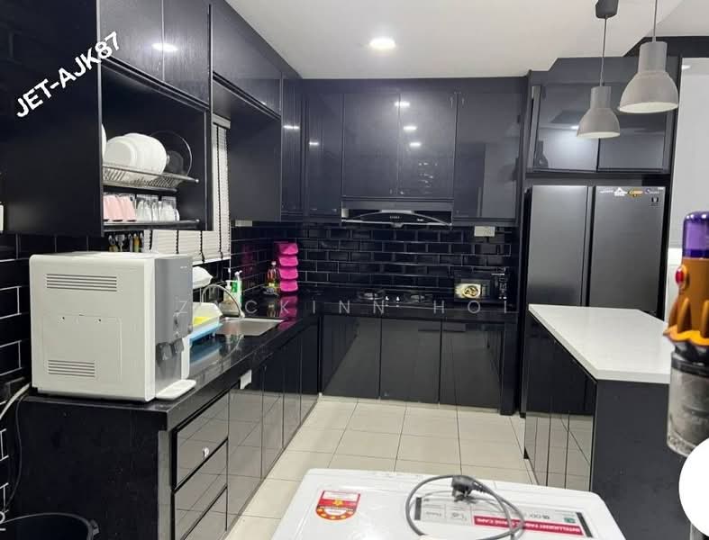 2-storey Terraced House for Sale in Alam Nusantara (Setia Alam) - Zackinn Hoi - Kitchen - PropertyGuru.com.my