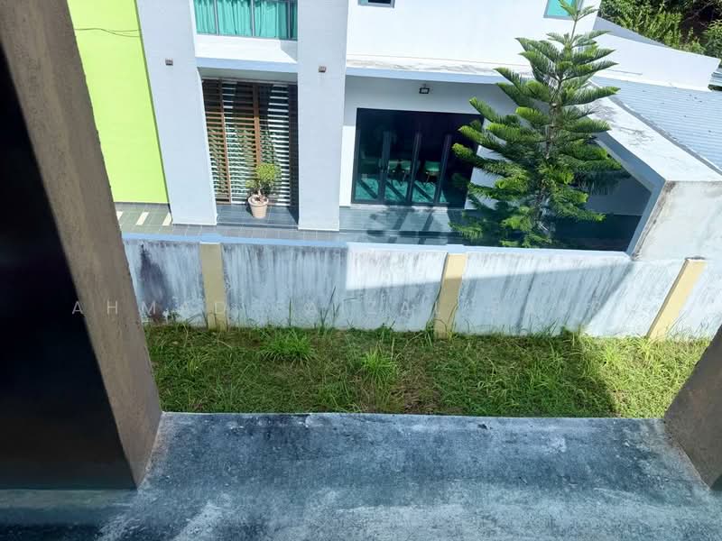 Semi-Detached House for Sale in Bemban (Melaka) - Ahmad Faizal Basri - Exterior - PropertyGuru.com.my