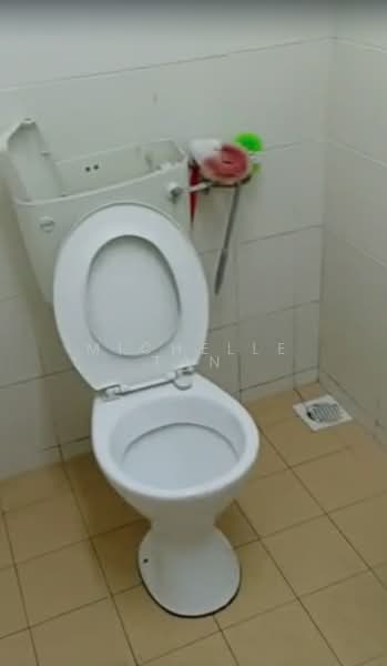 Apartment for Sale at Sri Ehsan - Michelle Tan - Bathroom - PropertyGuru.com.my