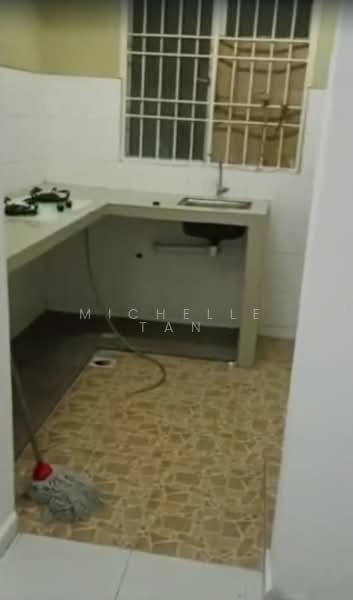 Apartment for Sale at Sri Ehsan - Michelle Tan - Kitchen - PropertyGuru.com.my