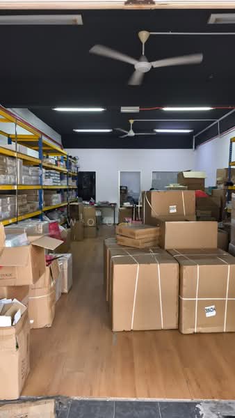 Office for Rent in Taman Paya Rumput Utama (Paya Rumput) - Woon . - Interior - PropertyGuru.com.my