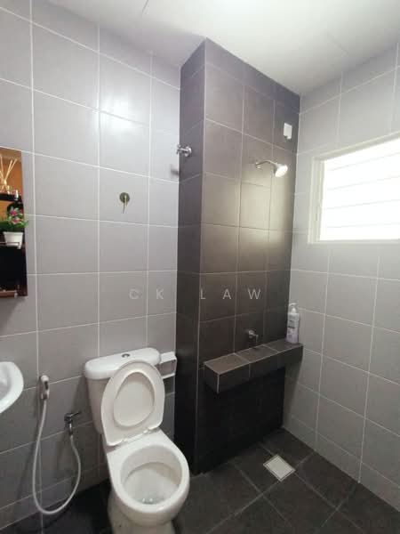 2-storey Terraced House for Sale in Setia Ecohill (Semenyih) - CK Law - Bathroom - PropertyGuru.com.my