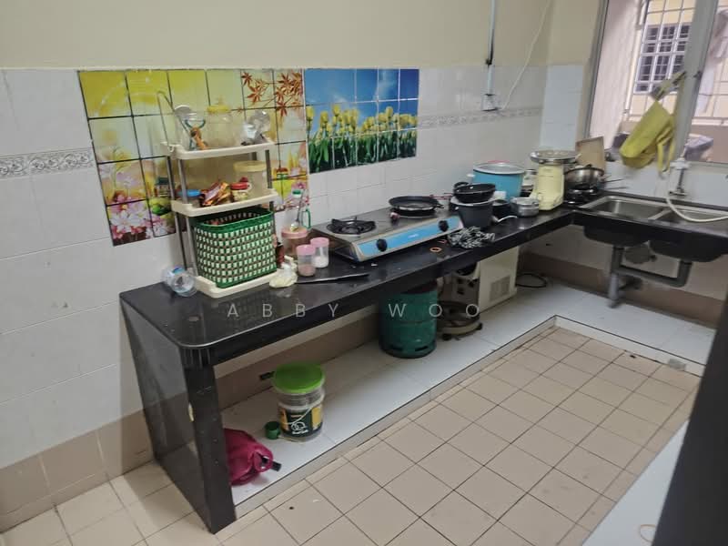 Rumah Teres untuk Disewa di Bandar Puteri Klang (Klang) - Abby Woo - Kitchen - PropertyGuru.com.my