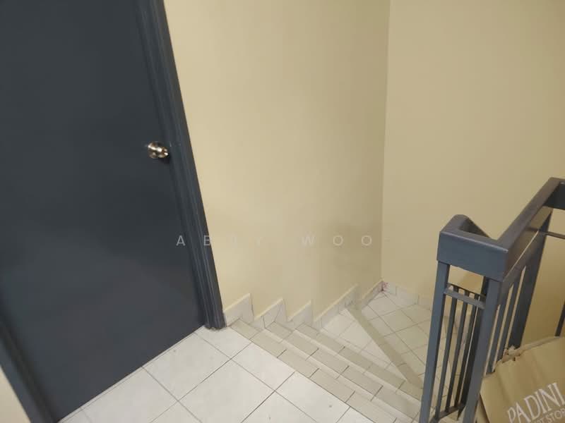 Rumah Teres untuk Disewa di Bandar Puteri Klang (Klang) - Abby Woo - Corridor - PropertyGuru.com.my