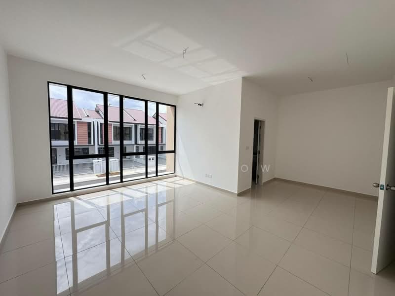 2-storey Terraced House for Sale in Taman Desa Tebrau (Tebrau) - Zack Chow - Living Room - PropertyGuru.com.my