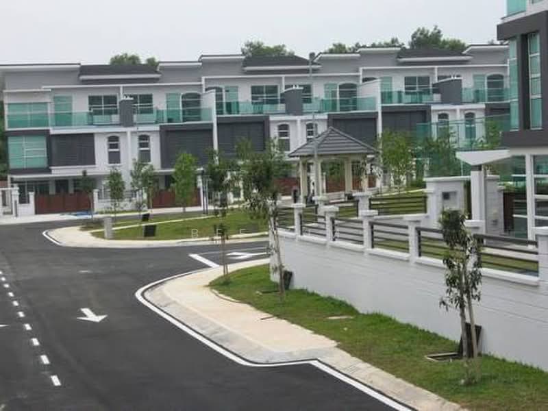 2.5-storey Terraced House for Sale in USJ Heights (Subang Jaya) - Bee Kim - Exterior - PropertyGuru.com.my