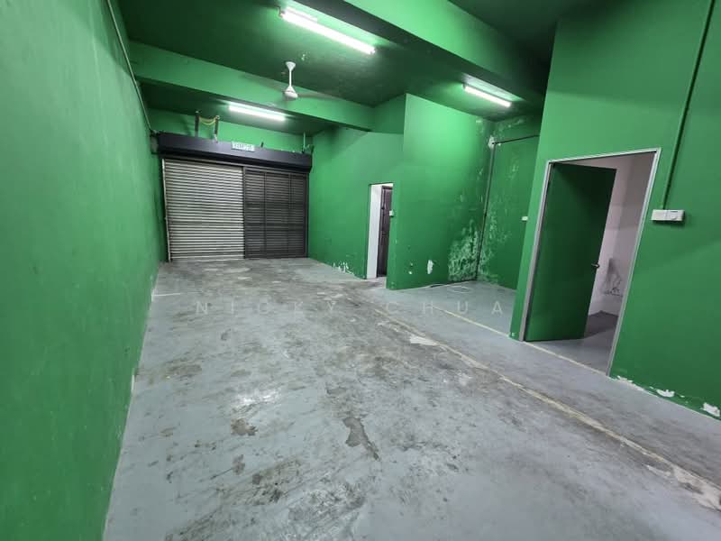 Shop for Rent in Kajang (Selangor) - Nicky Chua - Interior - PropertyGuru.com.my