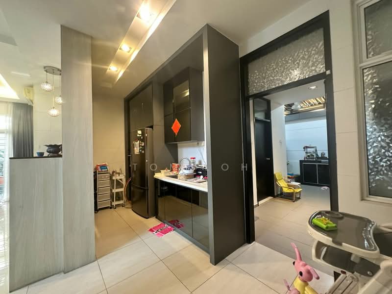 Semi-Detached House for Sale in Taman Impian Emas (Skudai) - Tom Loh - Kitchen - PropertyGuru.com.my