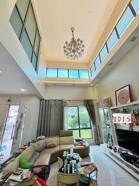Rumah Banglo untuk Dijual di Kota Kemuning (Shah Alam) - Sonia Soh - Living Room - PropertyGuru.com.my