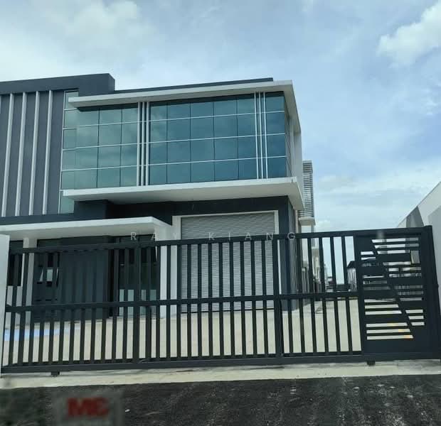 Cluster Factory for Sale in Taman Desa Cemerlang (Ulu Tiram) - Ray Kiang - Exterior - PropertyGuru.com.my