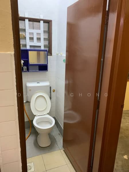 1-storey Terraced House for Rent in Taman Saga (Ampang) - Daniel Chong - Bathroom - PropertyGuru.com.my