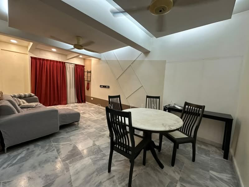 Townhouse for Rent in Bukit Jalil (Kuala Lumpur) - Boon Peng - Living Room - PropertyGuru.com.my