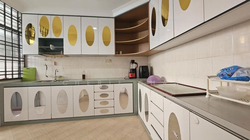 Rumah Teres 2-Tingkat untuk Disewa di Taman Mutiara Rini (Skudai) - Cherie Chan - Kitchen - PropertyGuru.com.my