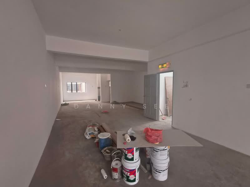 Kedai / Pejabat untuk Dijual di Bandar Indahpura (Kulai) - Danny See - Interior - PropertyGuru.com.my