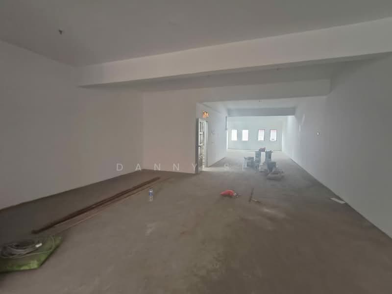 Kedai / Pejabat untuk Dijual di Bandar Indahpura (Kulai) - Danny See - Interior - PropertyGuru.com.my