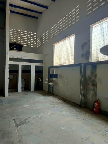 Warehouse for Rent in Kawasan Perindustrian Chandan Raya (Ipoh) - Sam . - Interior - PropertyGuru.com.my