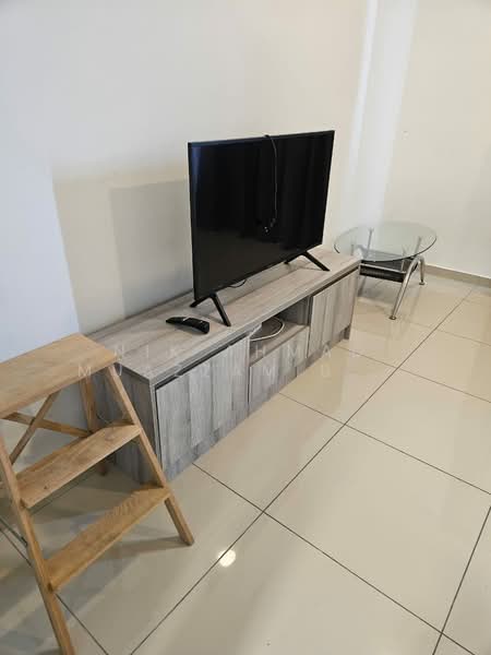 Servis Apartment untuk Disewa di i-SOHO @ i-City - Nik Ahmad Muazzam Bin Nik Mazlan - Living Room - PropertyGuru.com.my