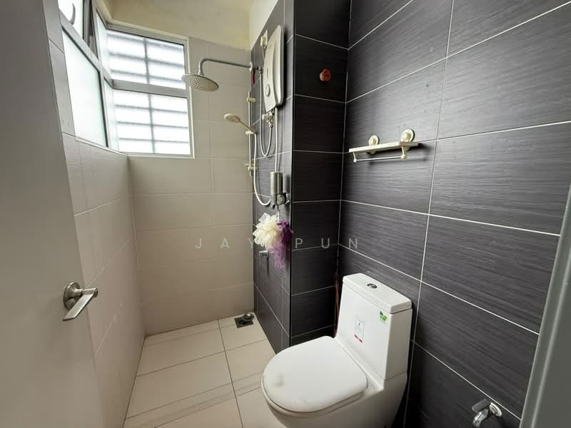 Service Residence for Rent at Manhattan - Jay Pun - Bathroom - PropertyGuru.com.my