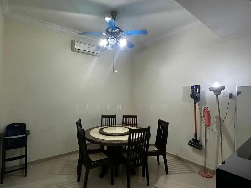 Rumah Teres 2 Tingkat untuk Disewa di Bandar Baru Permas Jaya (Permas Jaya) - Ellin Hew - Dining Room - PropertyGuru.com.my