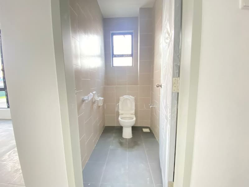 Shop / Office for Rent in Setia Ecohill (Semenyih) - Puteri Ellysha - Bathroom - PropertyGuru.com.my