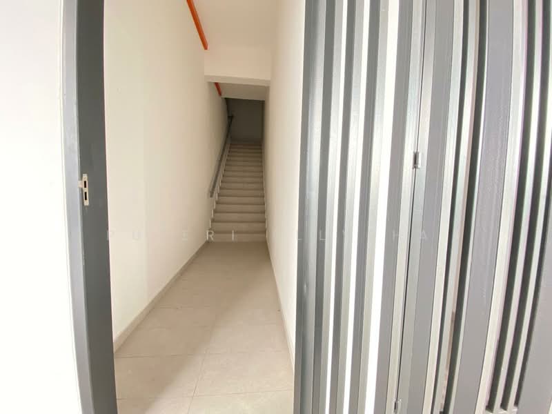 Shop / Office for Rent in Setia Ecohill (Semenyih) - Puteri Ellysha - Corridor - PropertyGuru.com.my