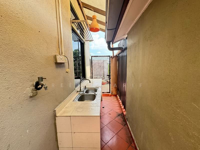 Rumah Teres 2 Tingkat untuk Dijual di Ampang (Selangor) - Reena Sarif - Exterior - PropertyGuru.com.my