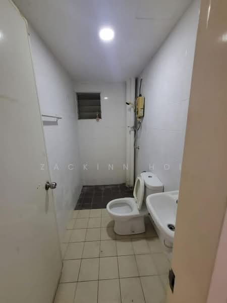 Apartment for Rent at Seri Jati - Zackinn Hoi - Bathroom - PropertyGuru.com.my