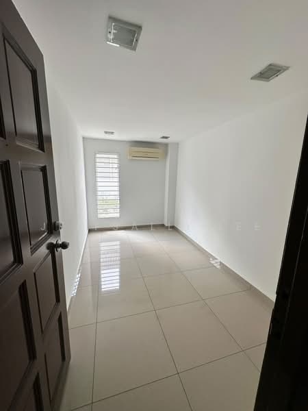 1.5-storey Terraced House for Sale in Usj 2 (Subang Jaya) - JeffSally Lee - PropertyGuru.com.my