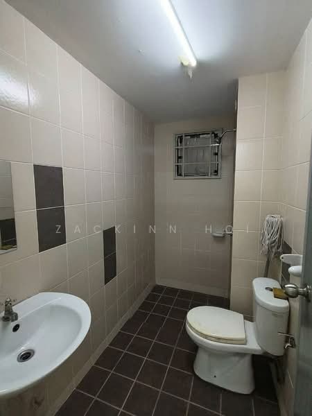 Apartment for Rent at Seri Jati - Zackinn Hoi - Bathroom - PropertyGuru.com.my