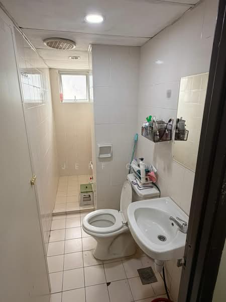 Pangsapuri untuk Disewa di Symphony Park - Jeff Ooi - Bathroom - PropertyGuru.com.my