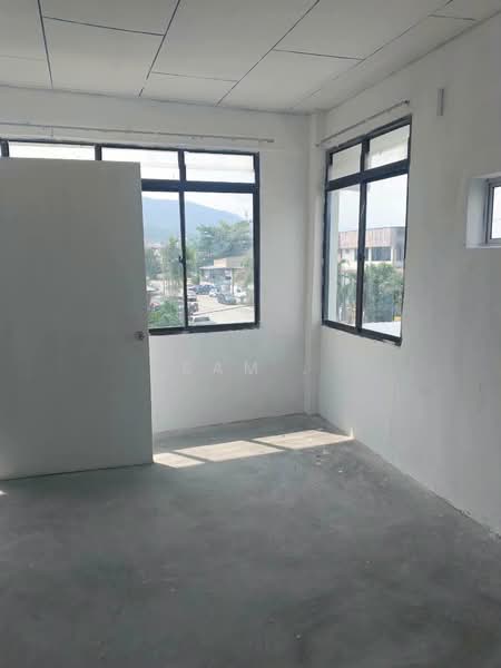 Semi-D Factory for Rent in Kawasan Perindustrian Chandan Raya (Ipoh) - Sam . - Interior - PropertyGuru.com.my