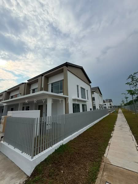 2-storey Terraced House for Rent in Bandar Gamuda Cove (Dengkil) - Krystal Lim - Exterior - PropertyGuru.com.my