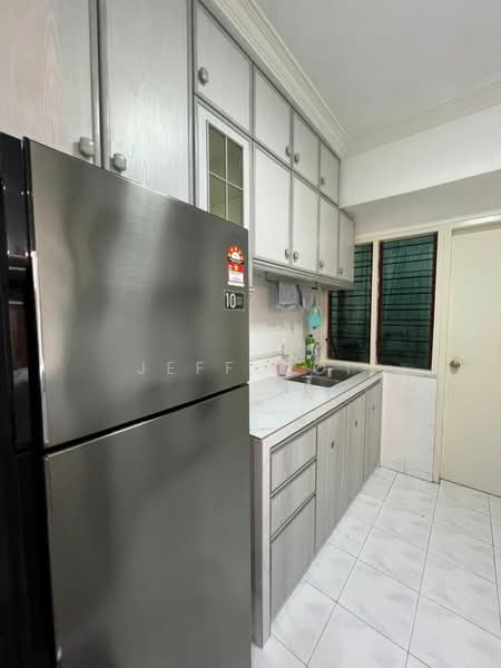 Condominium for Rent at Marina Bay Condominium - Jeff Ooi - Kitchen - PropertyGuru.com.my