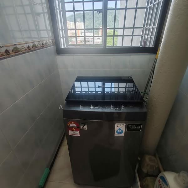 Apartment for Rent at Desa Permata Pearl Block 9 - A Ee Ee - Balcony - PropertyGuru.com.my