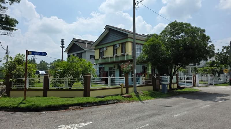 Rumah Kluster untuk Disewa di Bandar Saujana Putra (Tanjong Duabelas) - Irwan Affandi - Exterior - PropertyGuru.com.my