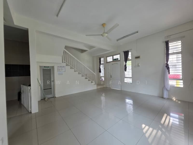 Rumah Kluster untuk Disewa di Bandar Saujana Putra (Tanjong Duabelas) - Irwan Affandi - Interior - PropertyGuru.com.my