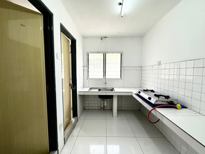 Flat for Sale at PKNS Flat Seksyen 1 - Muz Hafiz - PropertyGuru.com.my
