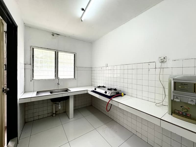 Flat for Sale at PKNS Flat Seksyen 1 - Muz Hafiz - PropertyGuru.com.my