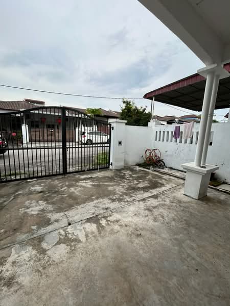 1-storey Terraced House for Sale in Skudai (Johor) - Kavin Tan - Exterior - PropertyGuru.com.my
