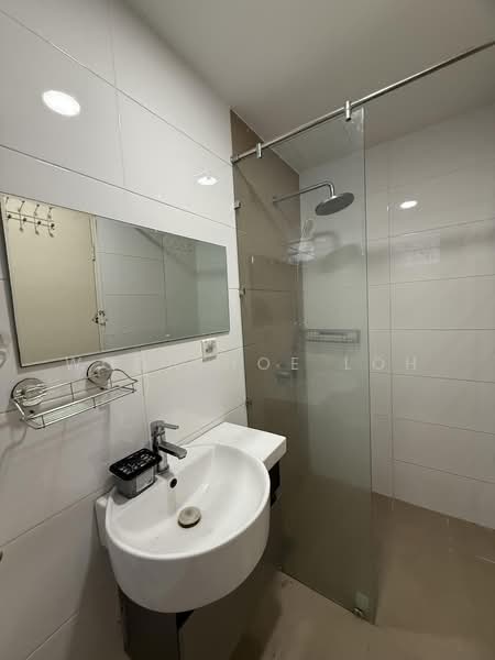 Servis Apartment untuk Disewa di SkyVille 8 @ Benteng 8 - Woon Hoe Loh - Bathroom - PropertyGuru.com.my