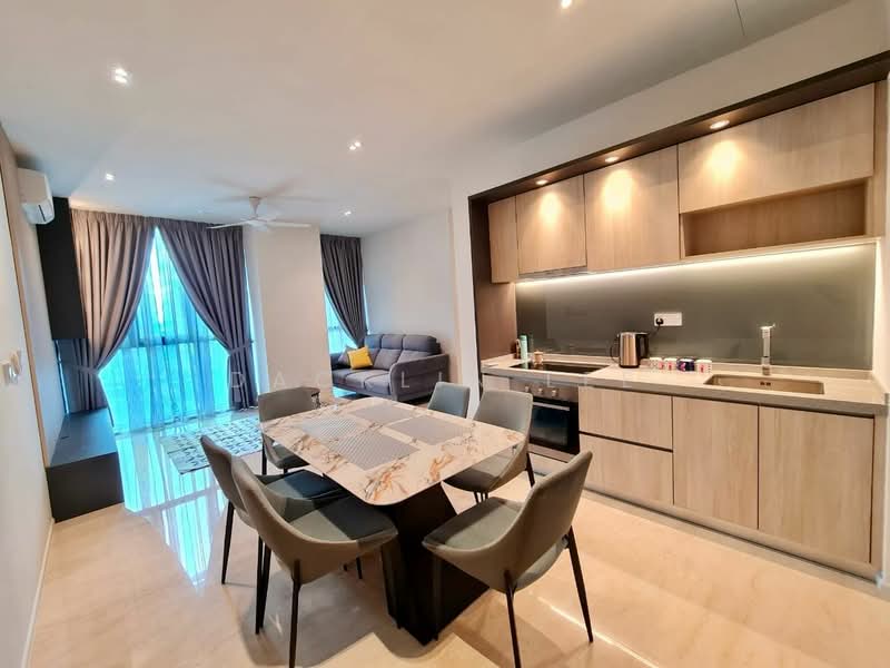 Servis Apartment untuk Dijual di 10 Stonor - Dacklin Lee - Living Room - PropertyGuru.com.my