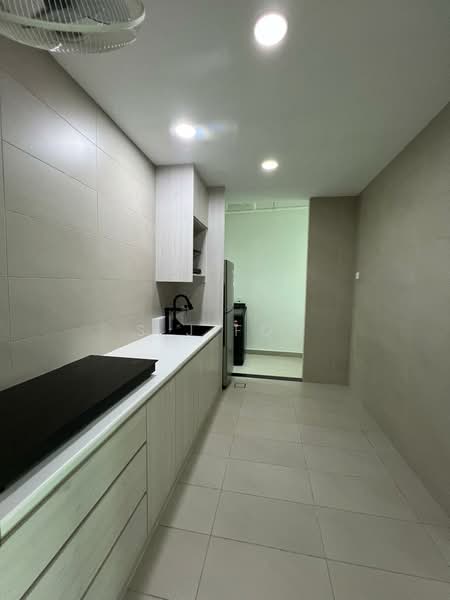 Condominium for Sale at Setia Pinnacle - S J Foo - Kitchen - PropertyGuru.com.my