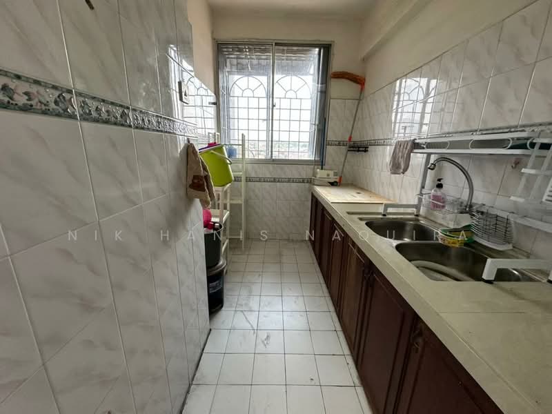 Apartment for Rent at Cheras Utama - Nik Hanis Naquira - Kitchen - PropertyGuru.com.my