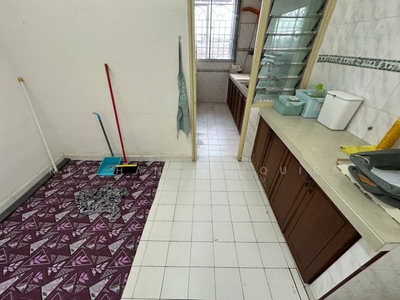Apartment for Rent at Cheras Utama - Nik Hanis Naquira - Kitchen - PropertyGuru.com.my
