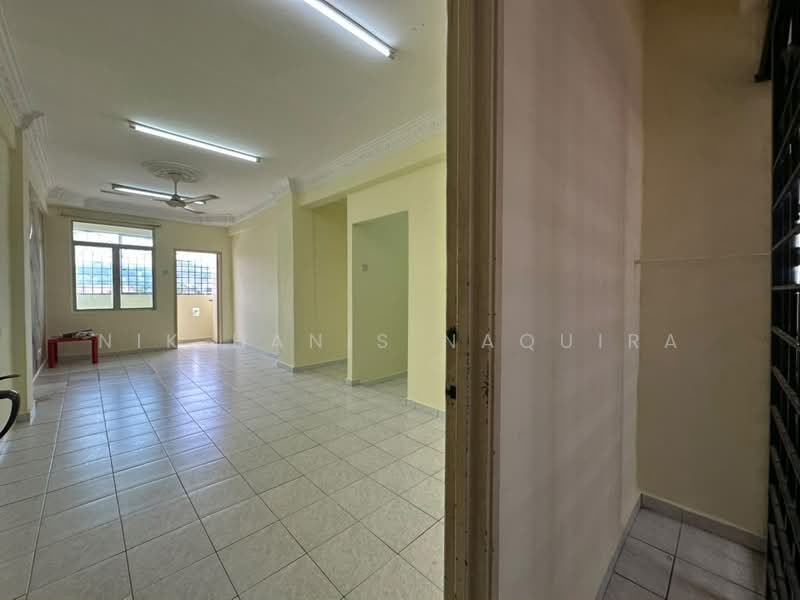 Pangsapuri untuk Disewa di Cheras Utama - Nik Hanis Naquira - Living Room - PropertyGuru.com.my