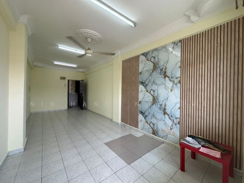 Pangsapuri untuk Disewa di Cheras Utama - Nik Hanis Naquira - Living Room - PropertyGuru.com.my