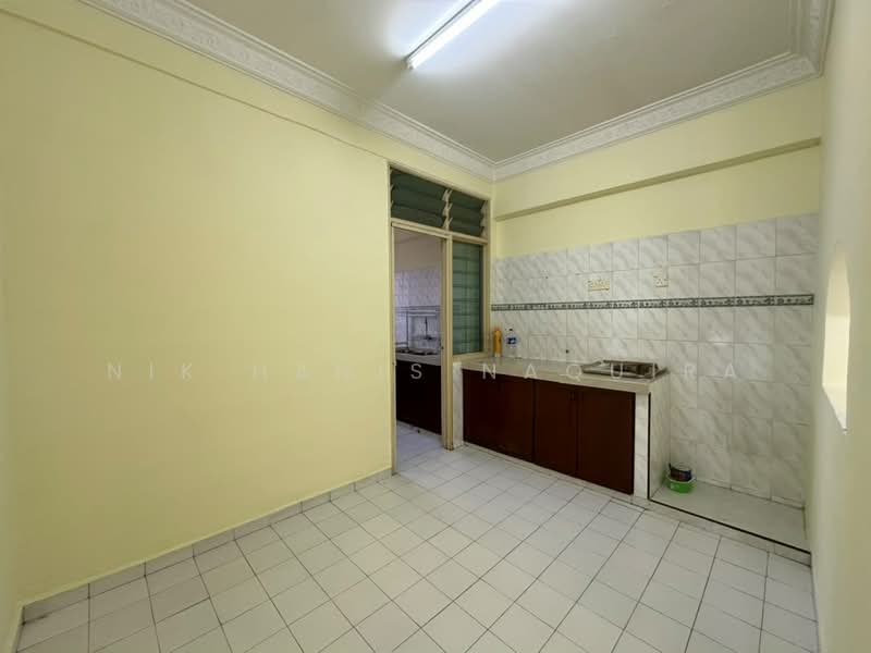 Pangsapuri untuk Disewa di Cheras Utama - Nik Hanis Naquira - Kitchen - PropertyGuru.com.my